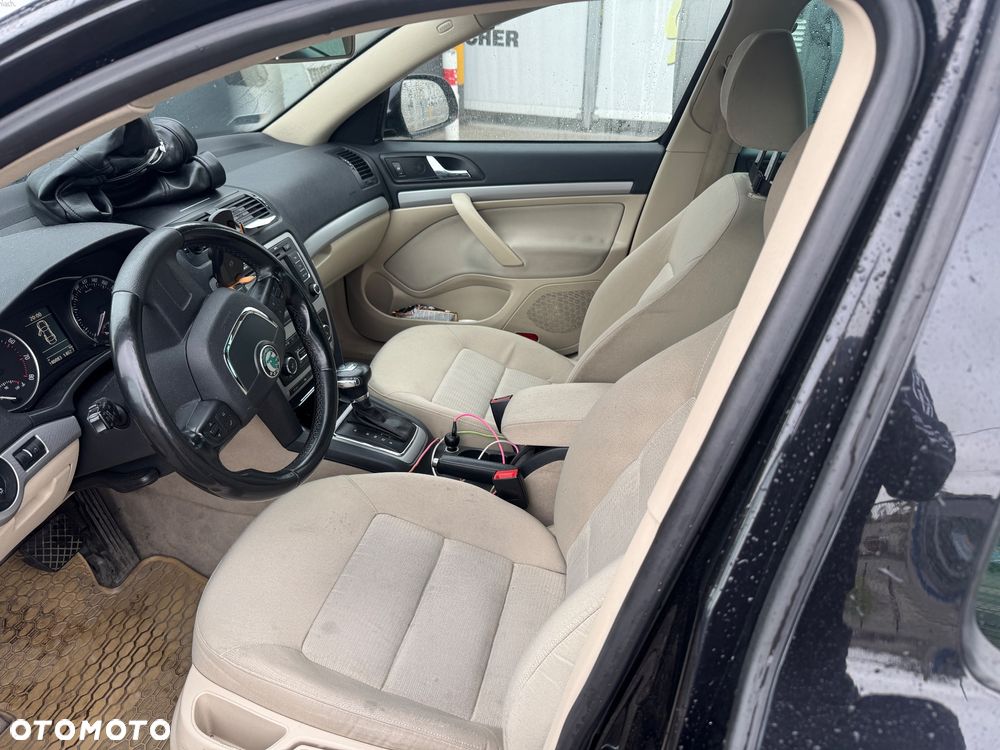 Skoda Octavia 1.8 TSI Elegance DSG - 9