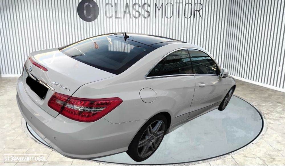 Mercedes-Benz E 250 CGi Avantgarde BlueEfficiency Auto - 2