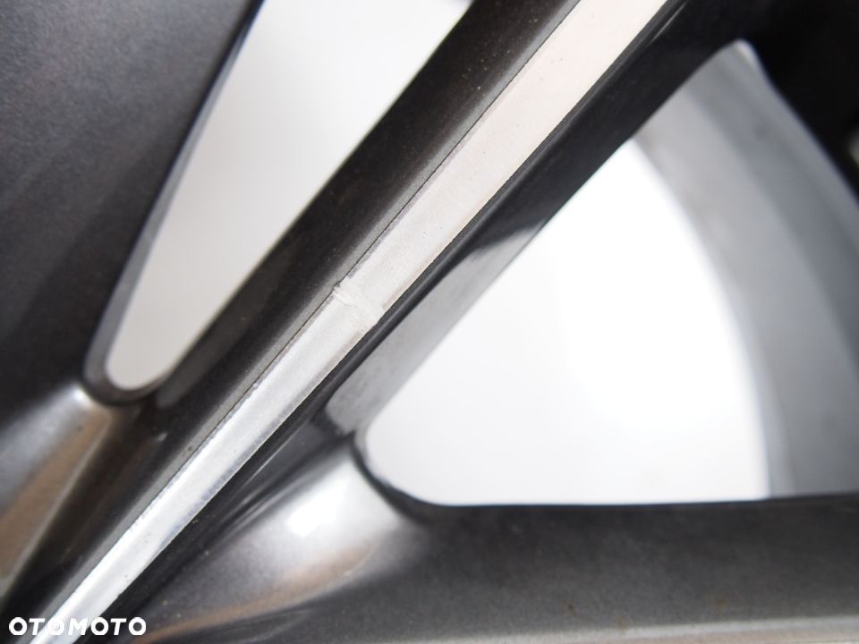 Kia NIro Soul Ceed Felga 17,5x18 et 50 - 5