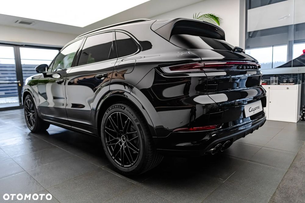 Porsche Cayenne E-Hybrid - 3