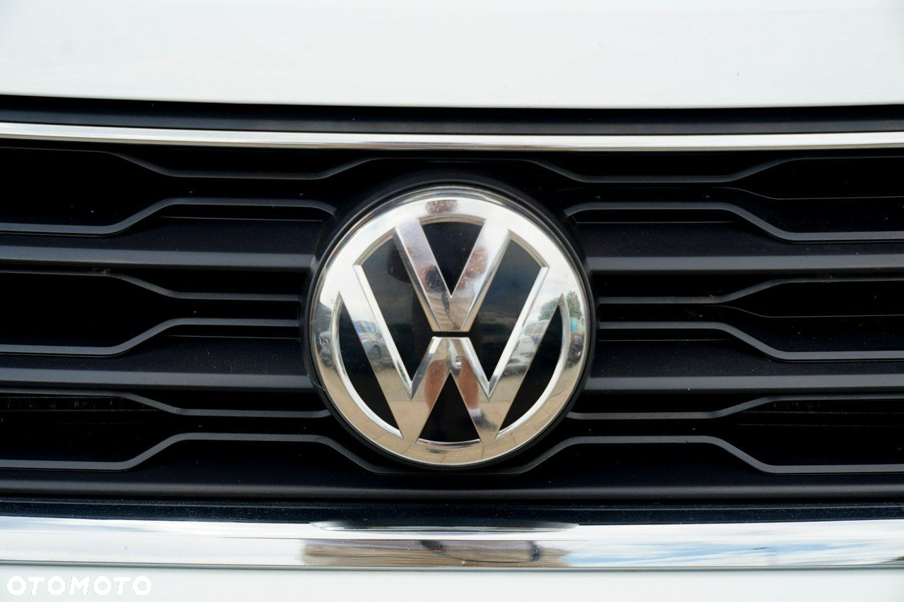 Volkswagen T-Roc - 4