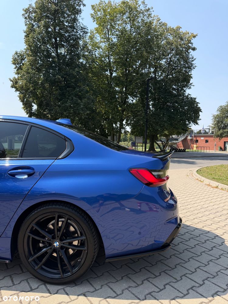 BMW Seria 3 320d xDrive MHEV M Sport sport - 2