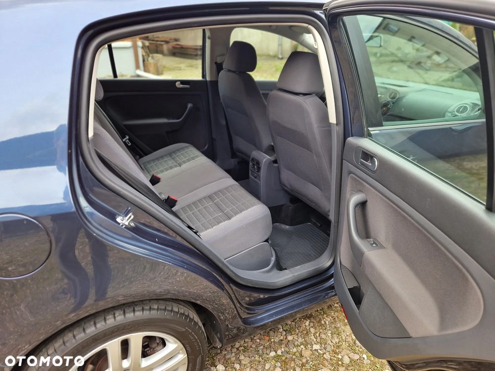 Volkswagen Golf Plus - 10