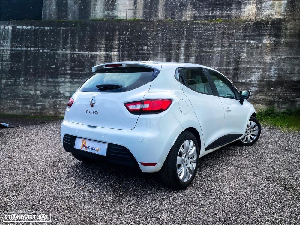 Renault Clio 1.5 dCi Confort - 11