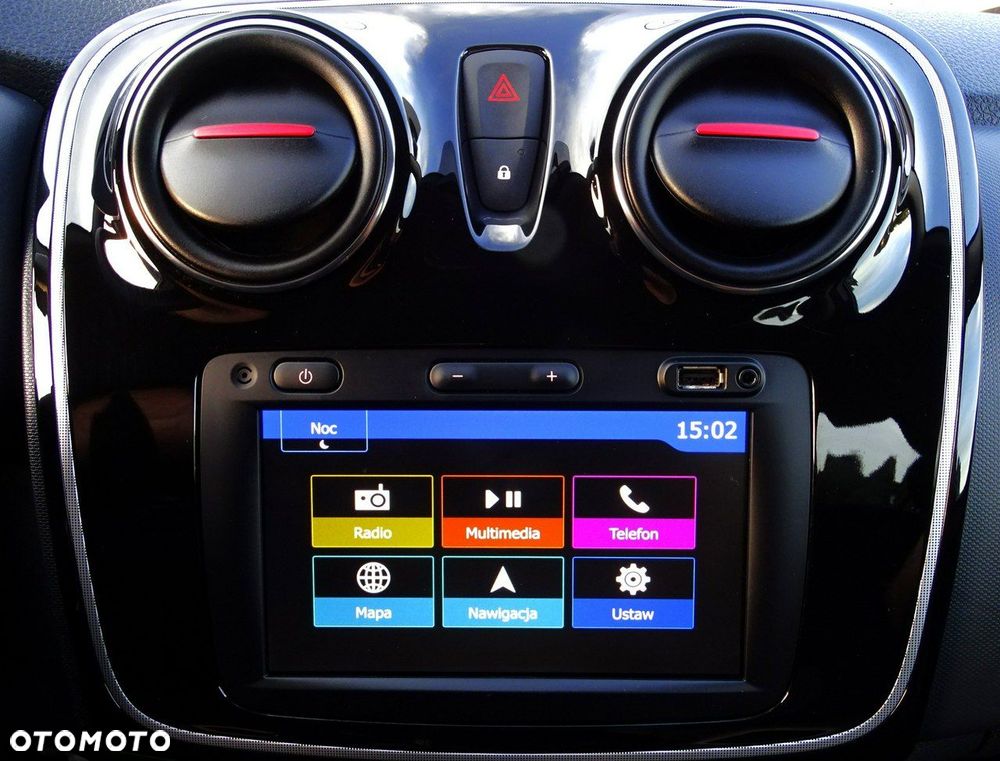 Dacia Logan TCe 90 S&S Stepway Celebration - 31