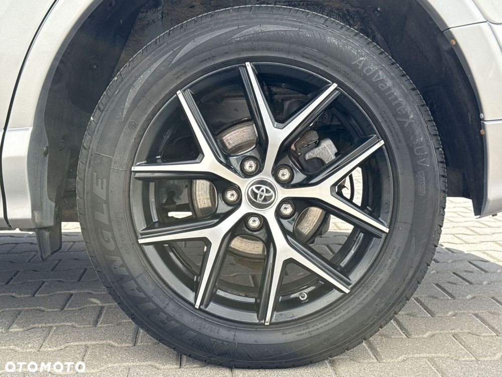 Toyota RAV4 - 26