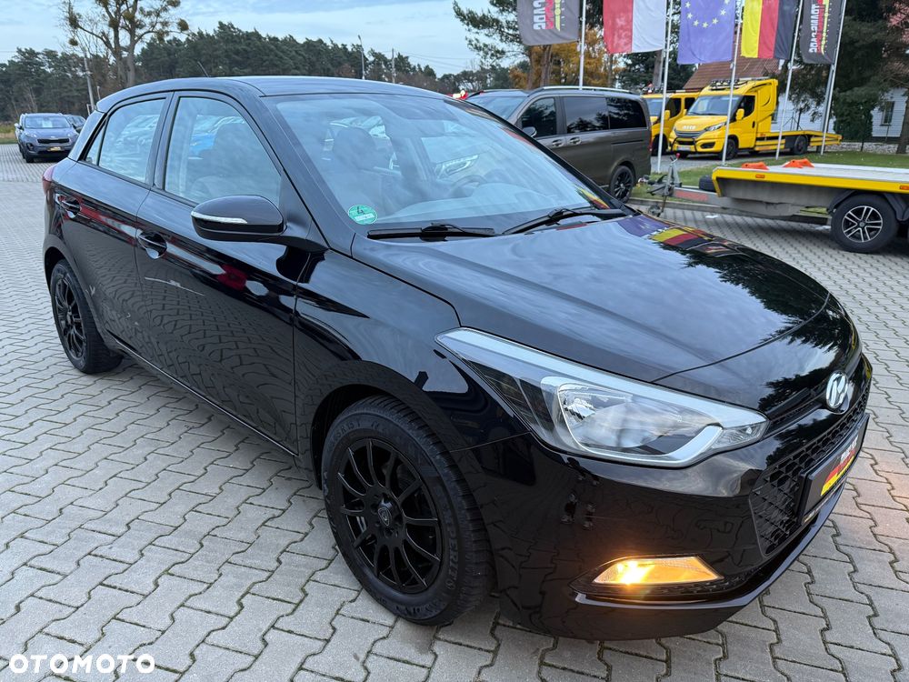Hyundai i20 1.2 Trend - 11