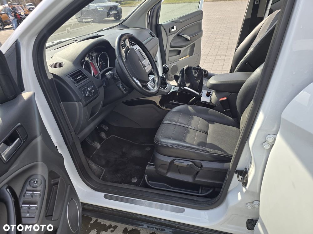 Ford Kuga 2.0 TDCi Individual - 6