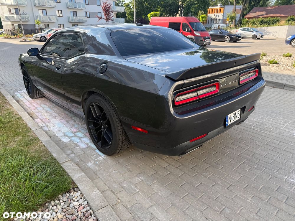 Dodge Challenger 5.7 R/T - 15