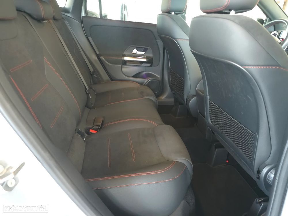 Mercedes-Benz GLA 180 d AMG Line - 18