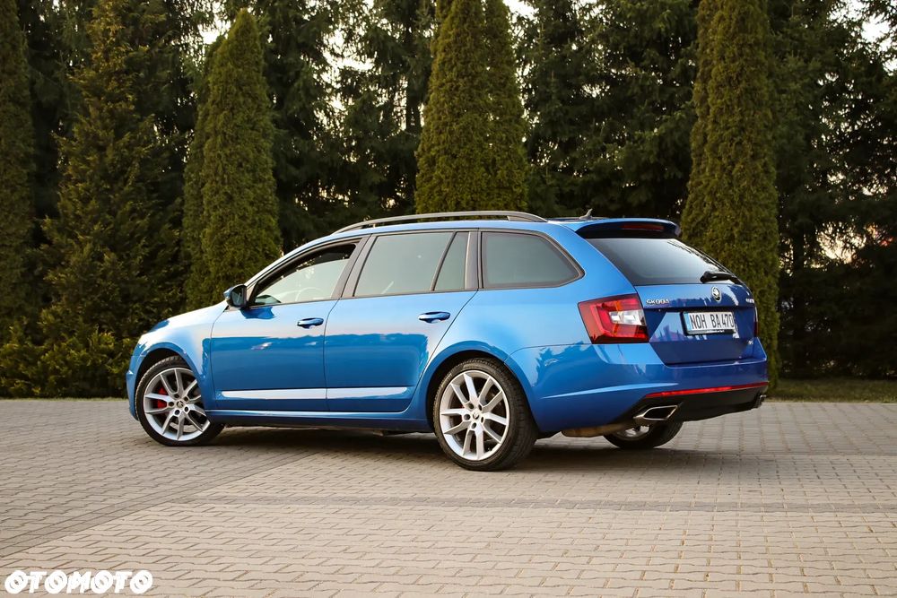 Skoda Octavia 2.0 TDI DSG RS - 4