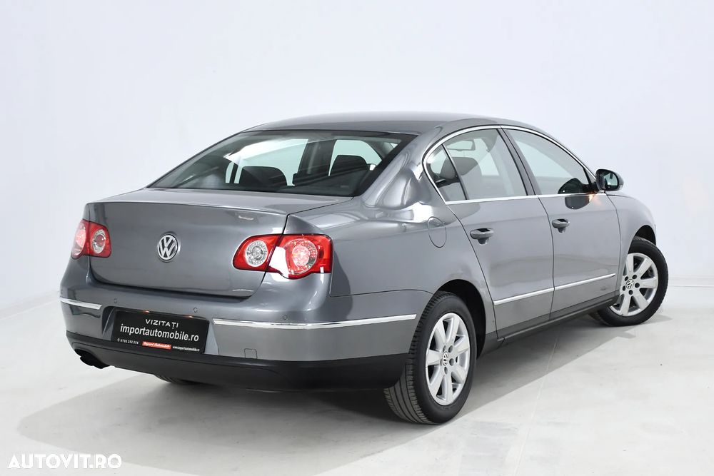 Volkswagen Passat 2.0 TDI DPF DSG Comfortline - 10