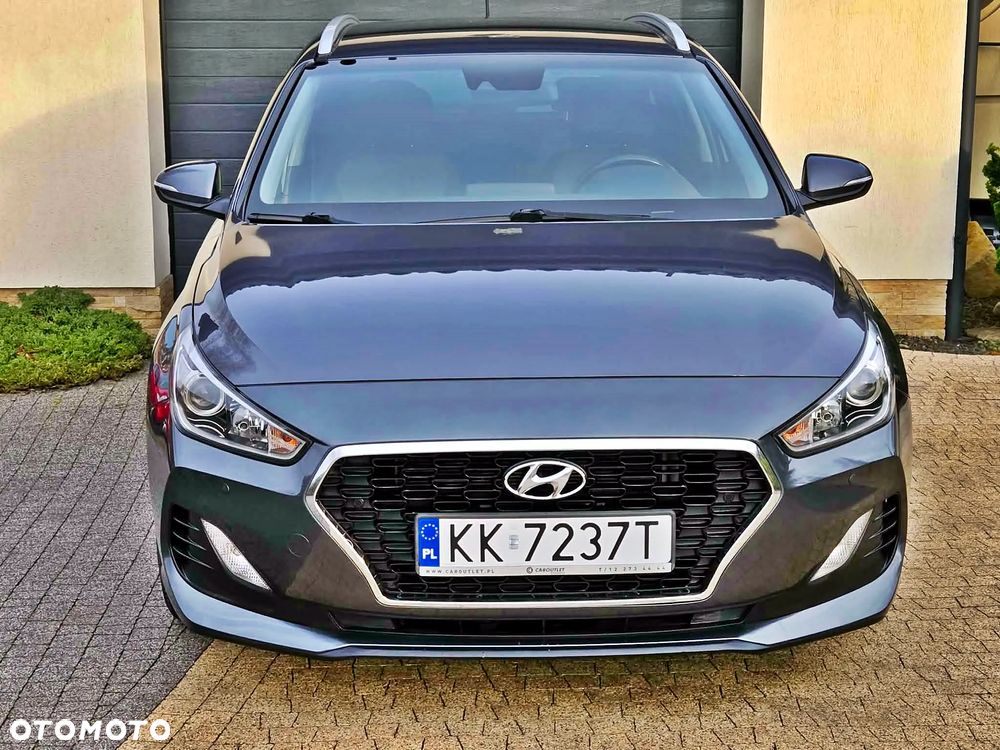 Hyundai i30 1.4 T-GDI Comfort DCT - 9