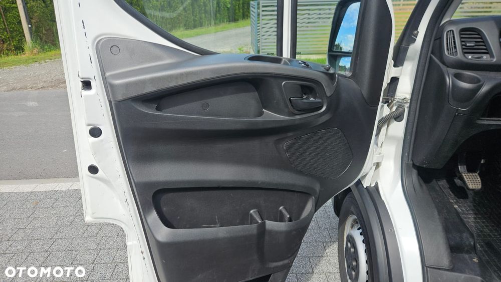 Iveco DAILY - 16