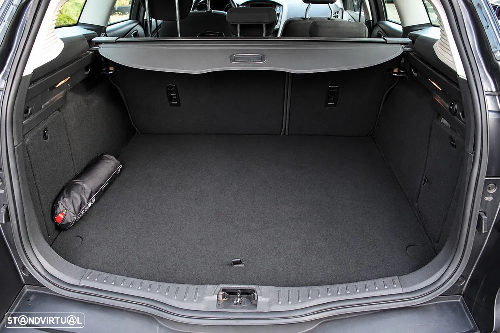 Ford Focus 1.0 EcoBoost S&S ACTIVE STYLE - 17