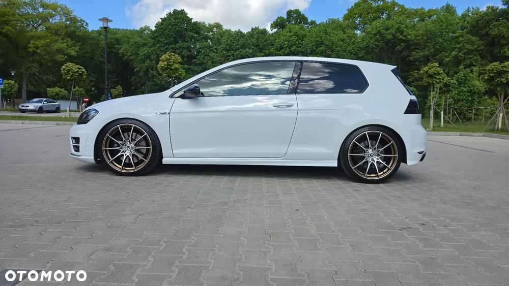 Volkswagen Golf - 5