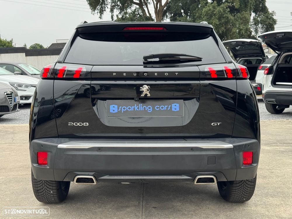 Peugeot 2008 PureTech 130 GT — fotografia 6