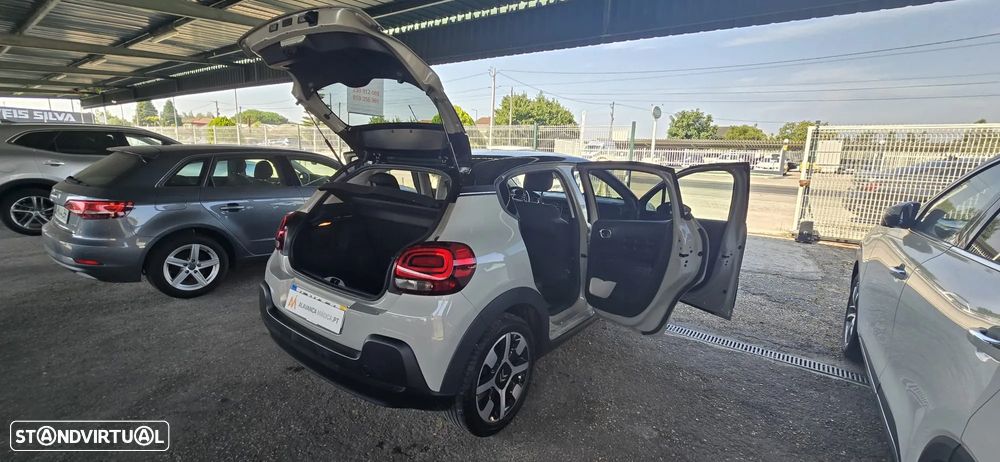 Citroën C3 1.2 PureTech Shine - 37