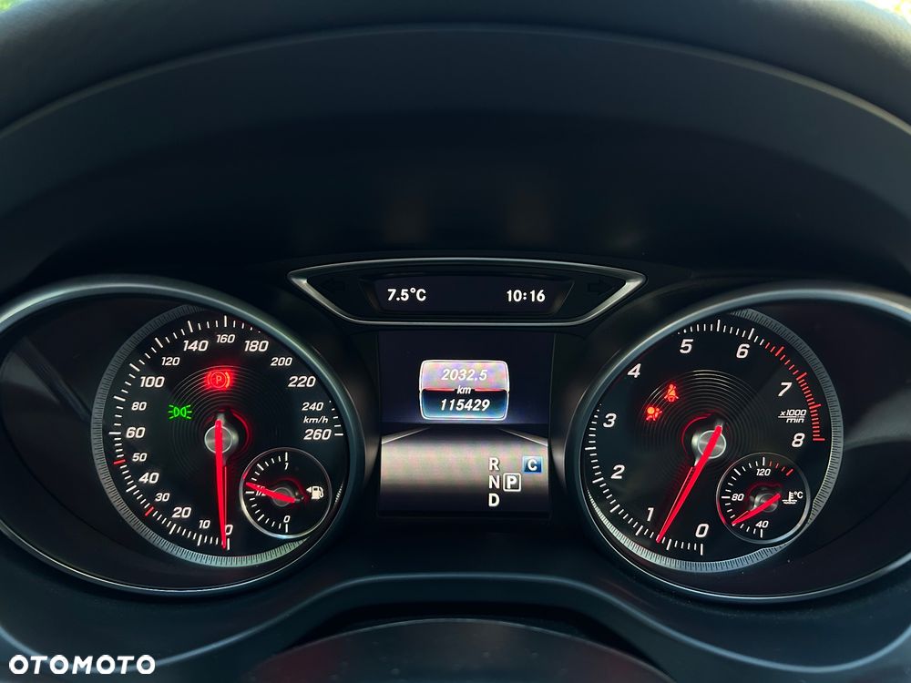 Mercedes-Benz CLA - 24