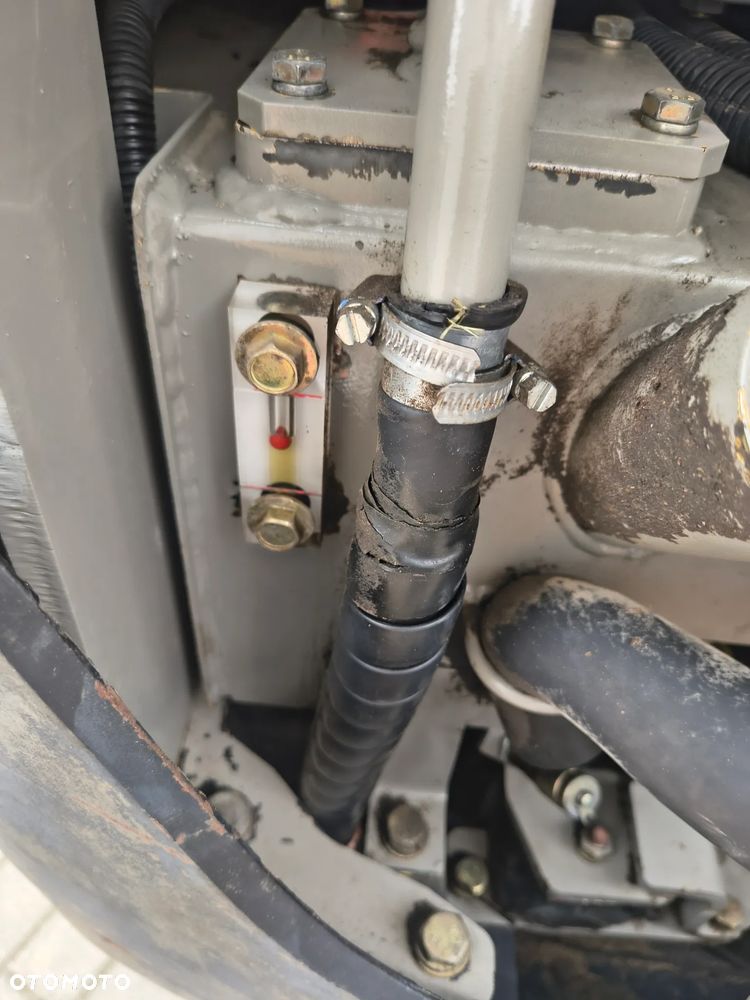 Yanmar SV15 - 9