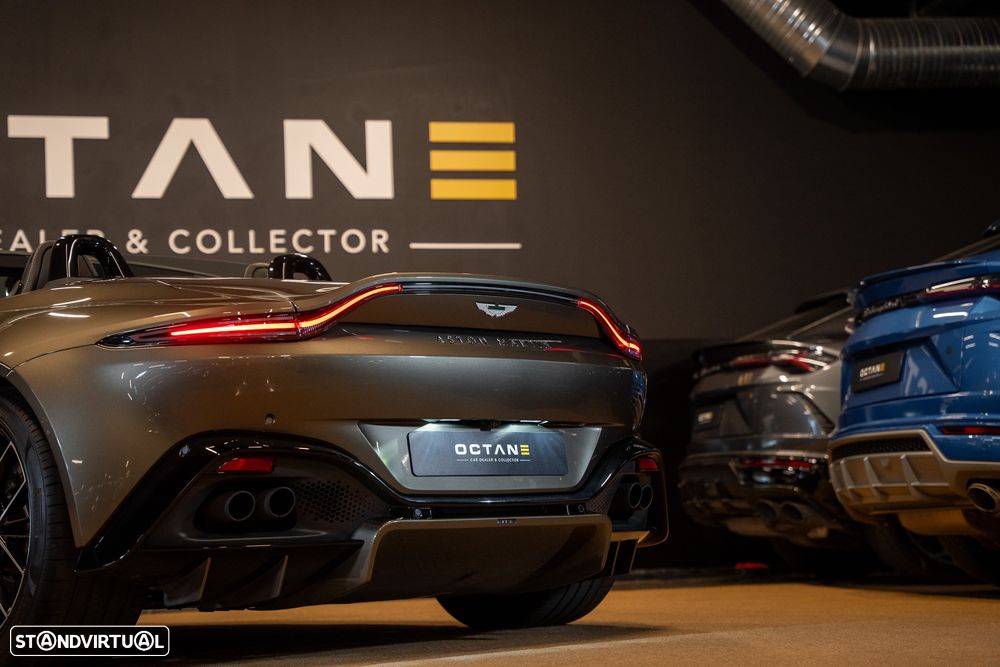 Aston Martin Vantage Roadster V8 - 8
