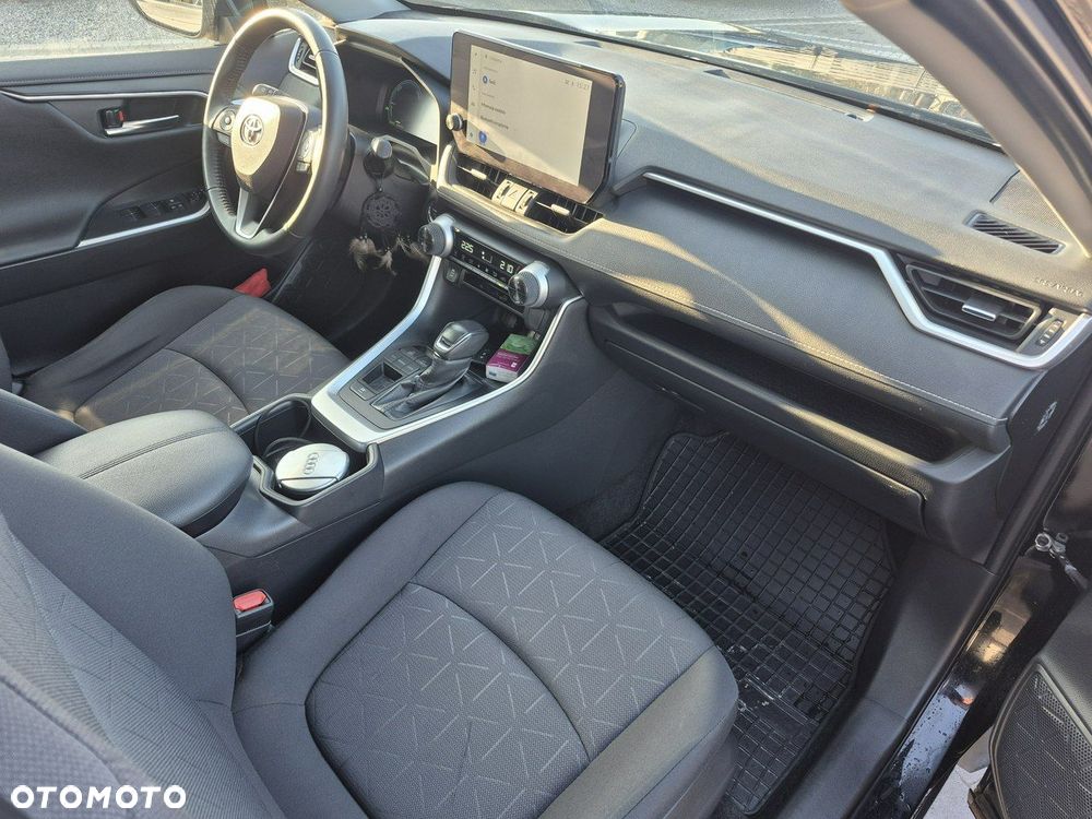 Toyota RAV4 - 10