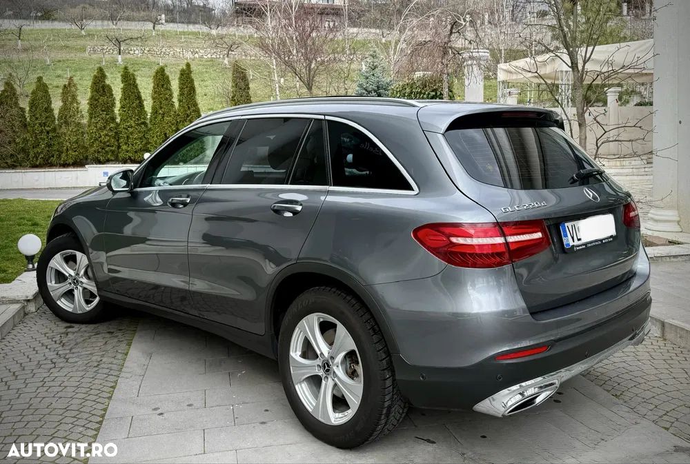 Mercedes-Benz GLC - 7