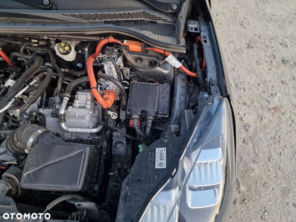 Ford Kuga - 27