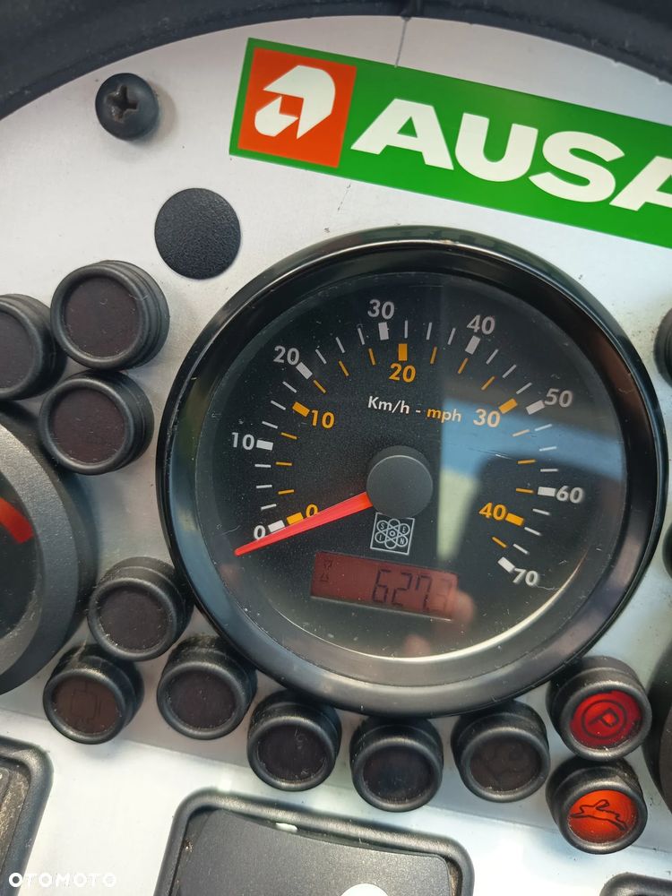 Ausa W350H - 15