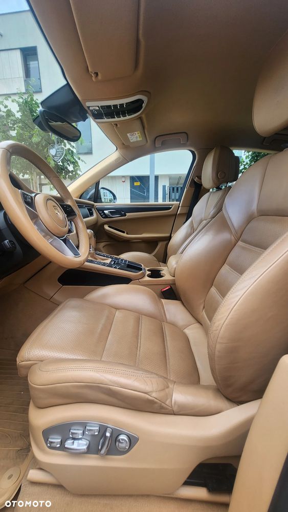 Porsche Macan - 5