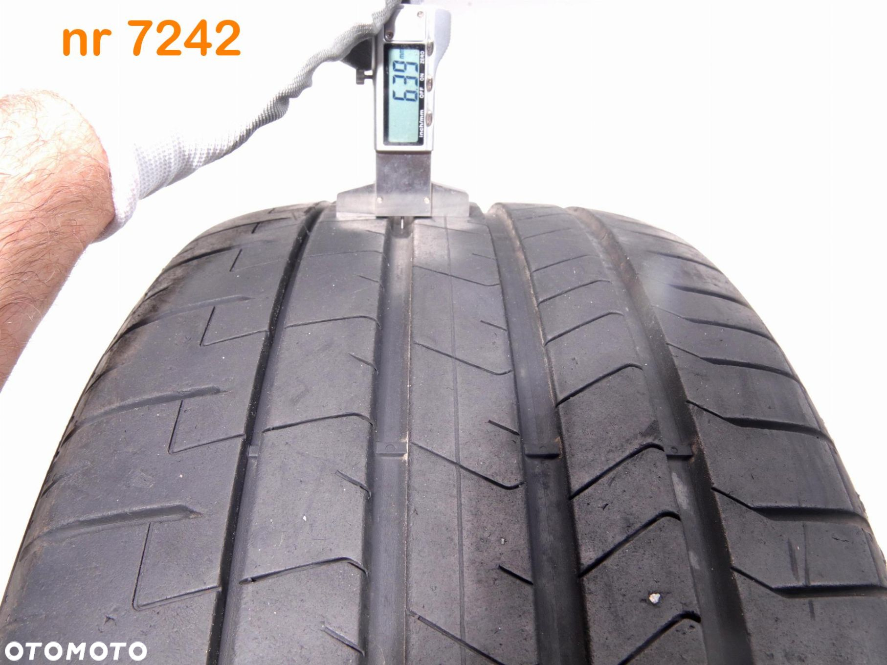 Pirelli P Zero PZ4 PNCS 275/40 R21 - 2