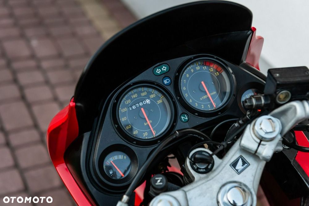 Honda CBR - 8
