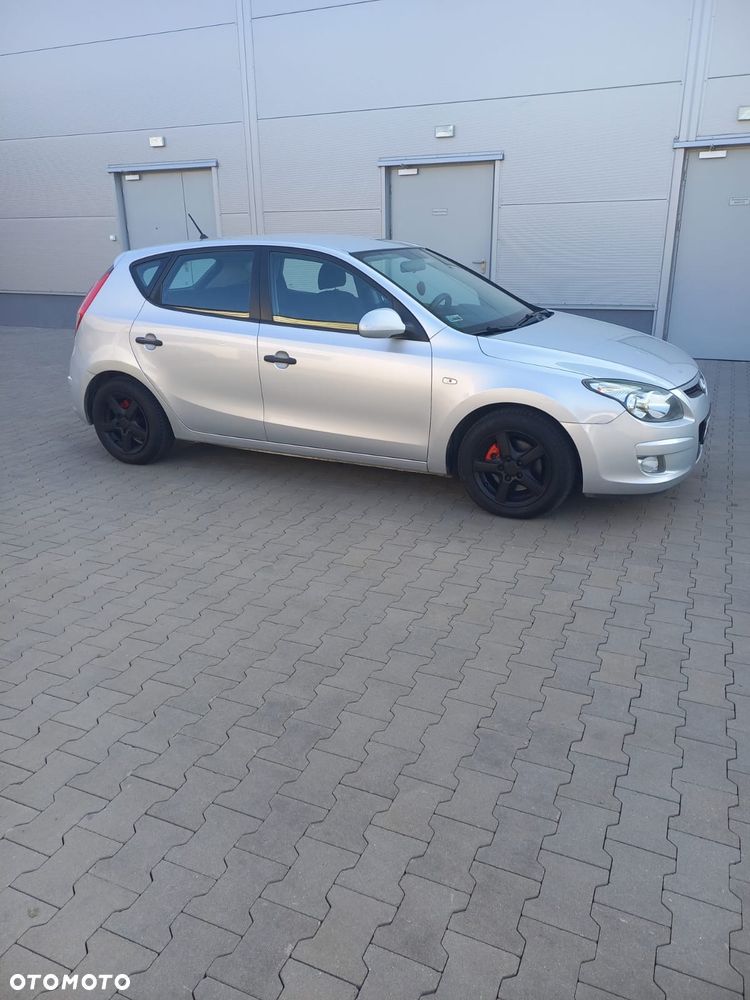 Hyundai i30 - 32