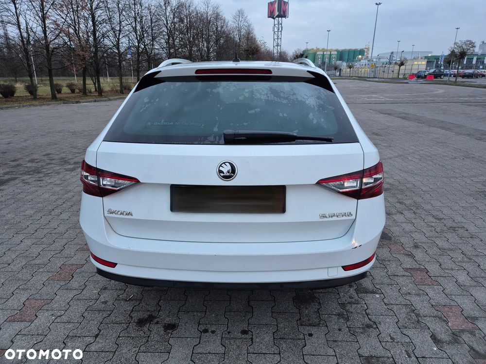 Skoda Superb 2.0 TDI Style - 5