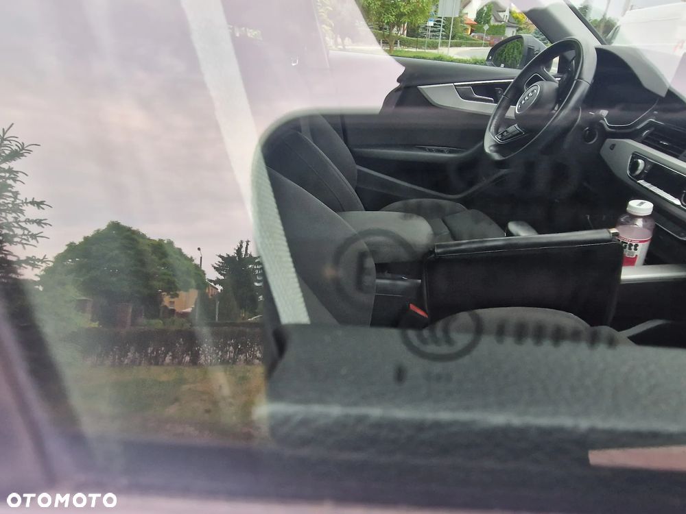 Audi A4 Avant 35 TFSI S tronic advanced - 22