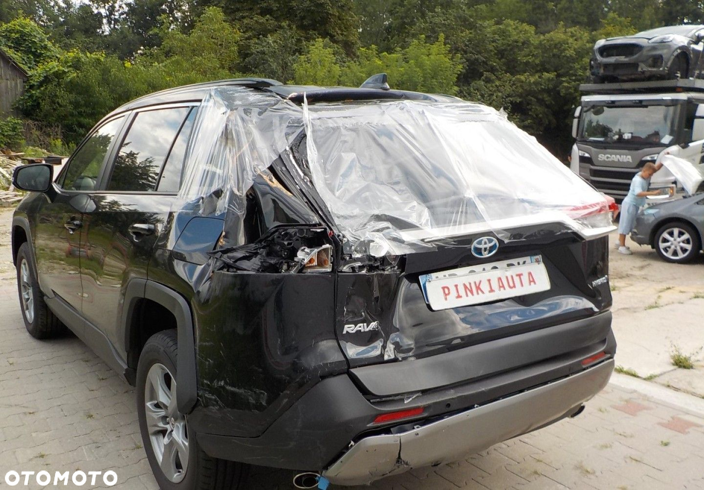 Toyota RAV4 - 8