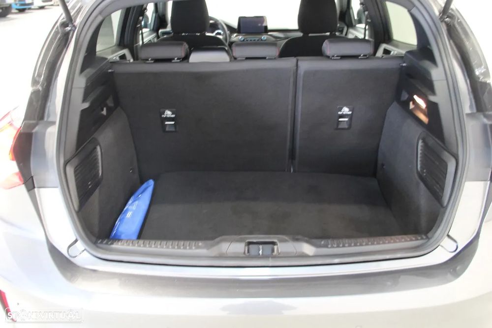 Ford Focus 1.0 EcoBoost ST-Line - 27