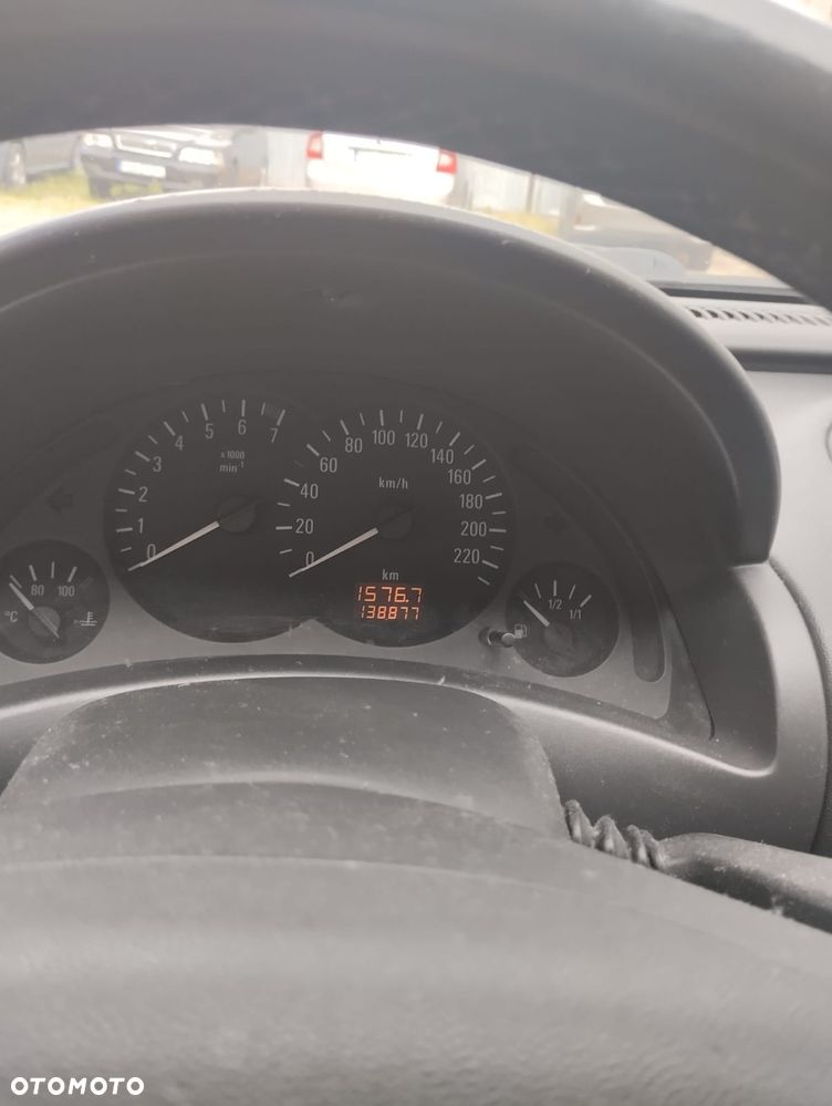 Opel Corsa - 8
