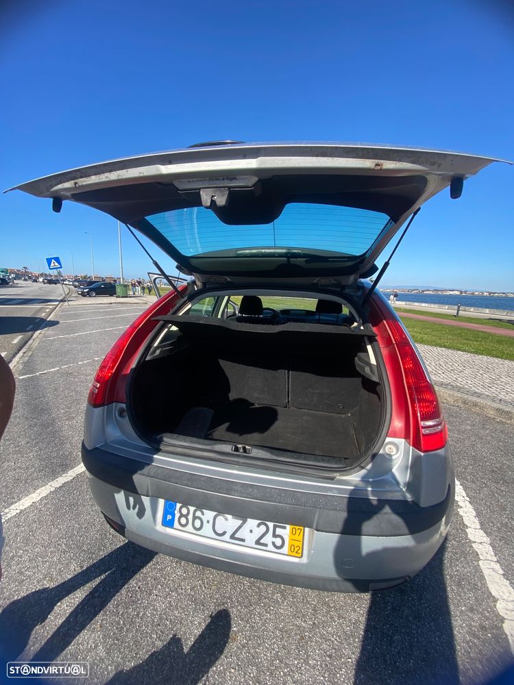 Citroën C4 1.6 HDi SX - 10
