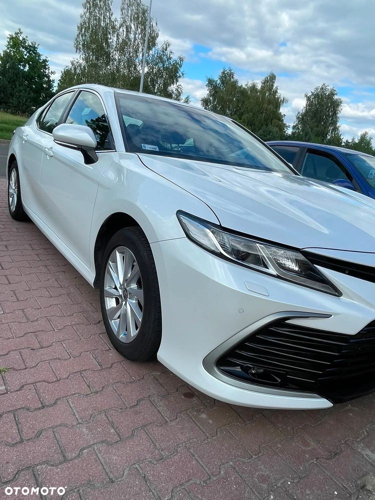Toyota Camry 2.5 Hybrid Comfort CVT - 3