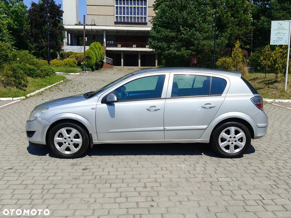 Opel Astra 1.6 Cosmo - 11