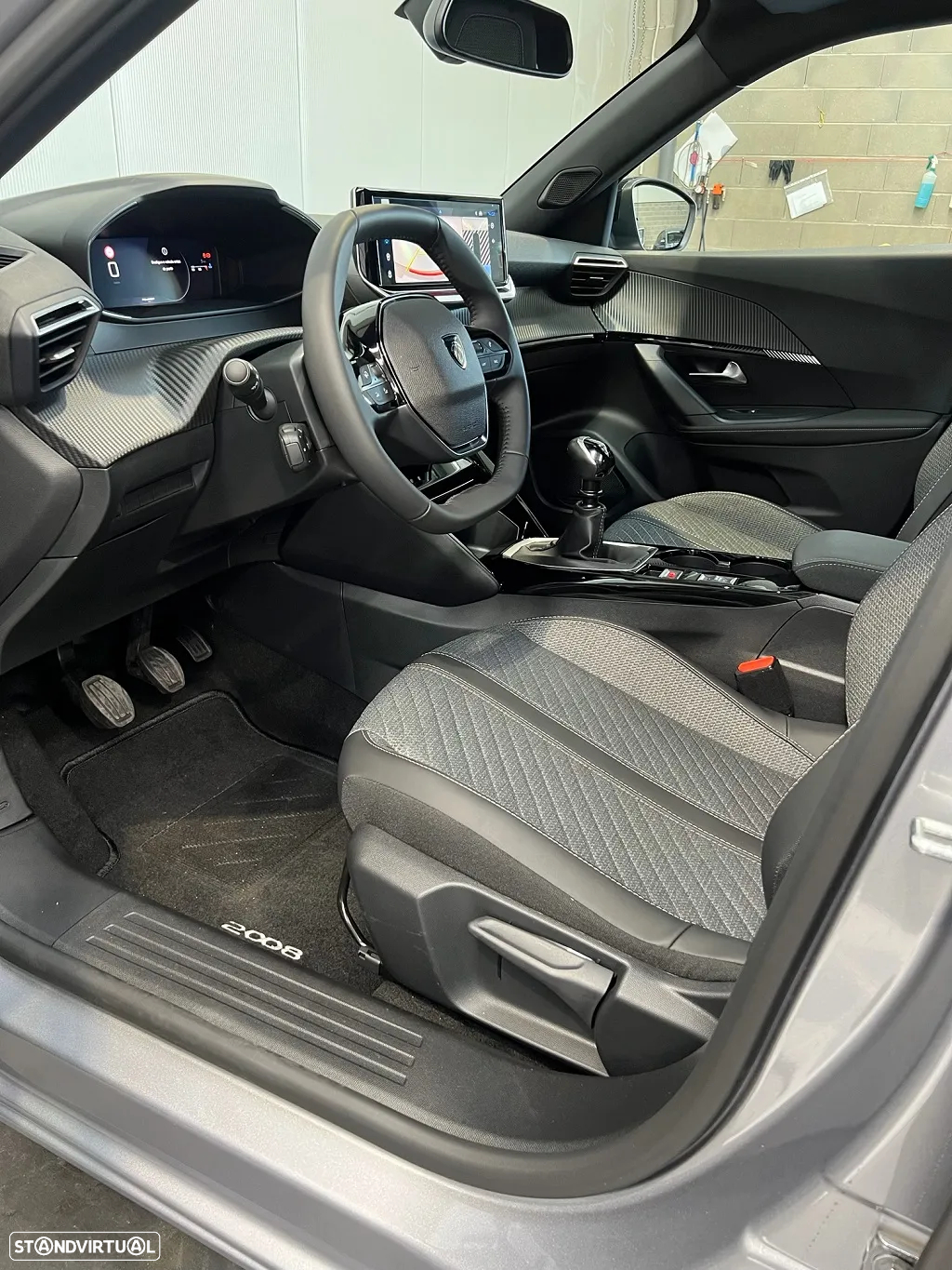 Peugeot 2008 1.2 PureTech Allure - 11