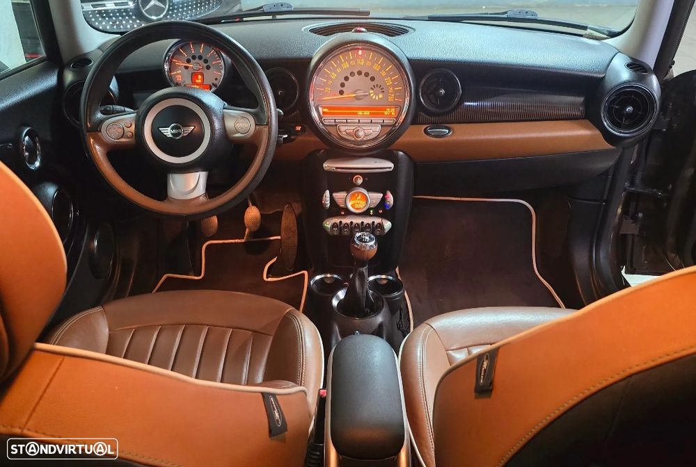 MINI 3 Portas Cooper D - 36
