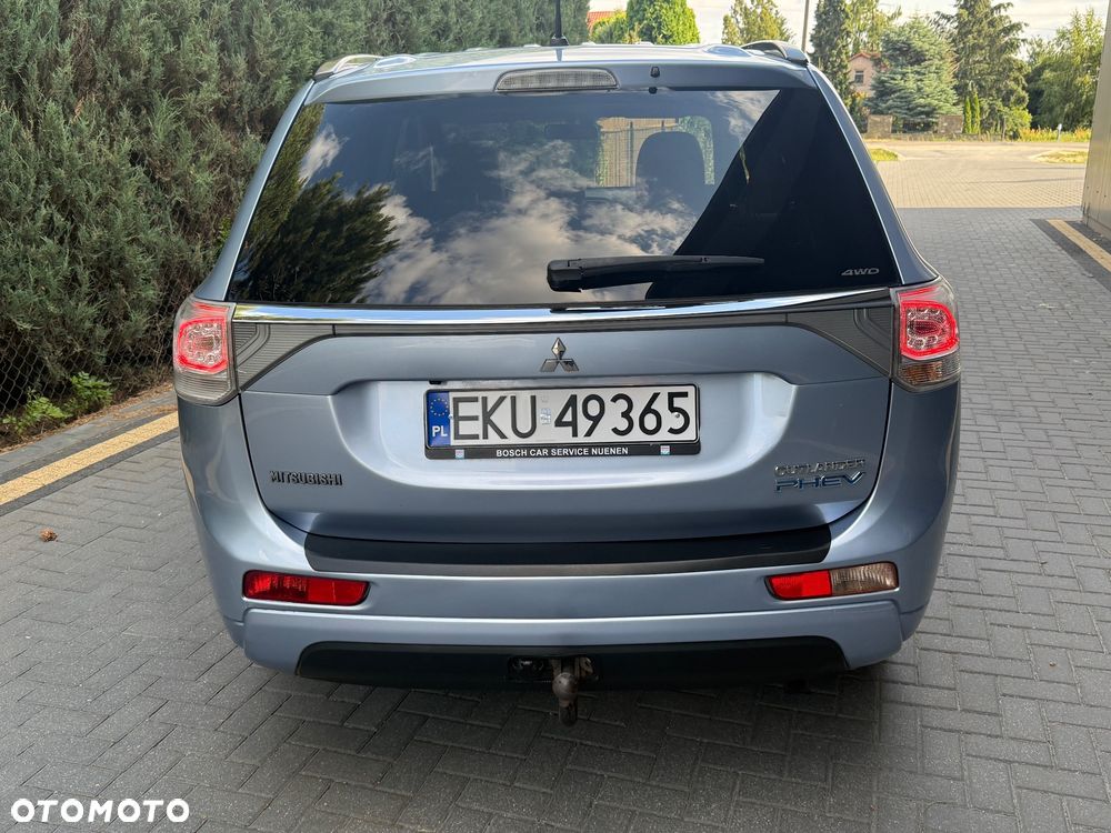 Mitsubishi Outlander 2.0 4WD Top - 19