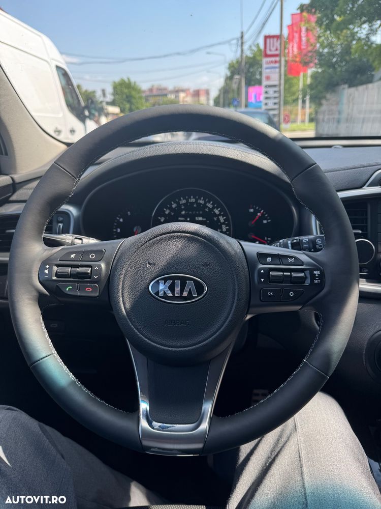 Kia Sorento 2.2 DSL 6AT 4x4 Cosmo - 16