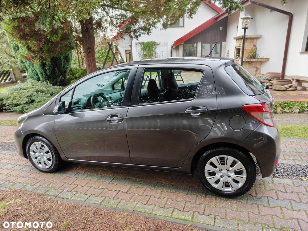 Toyota Yaris - 16