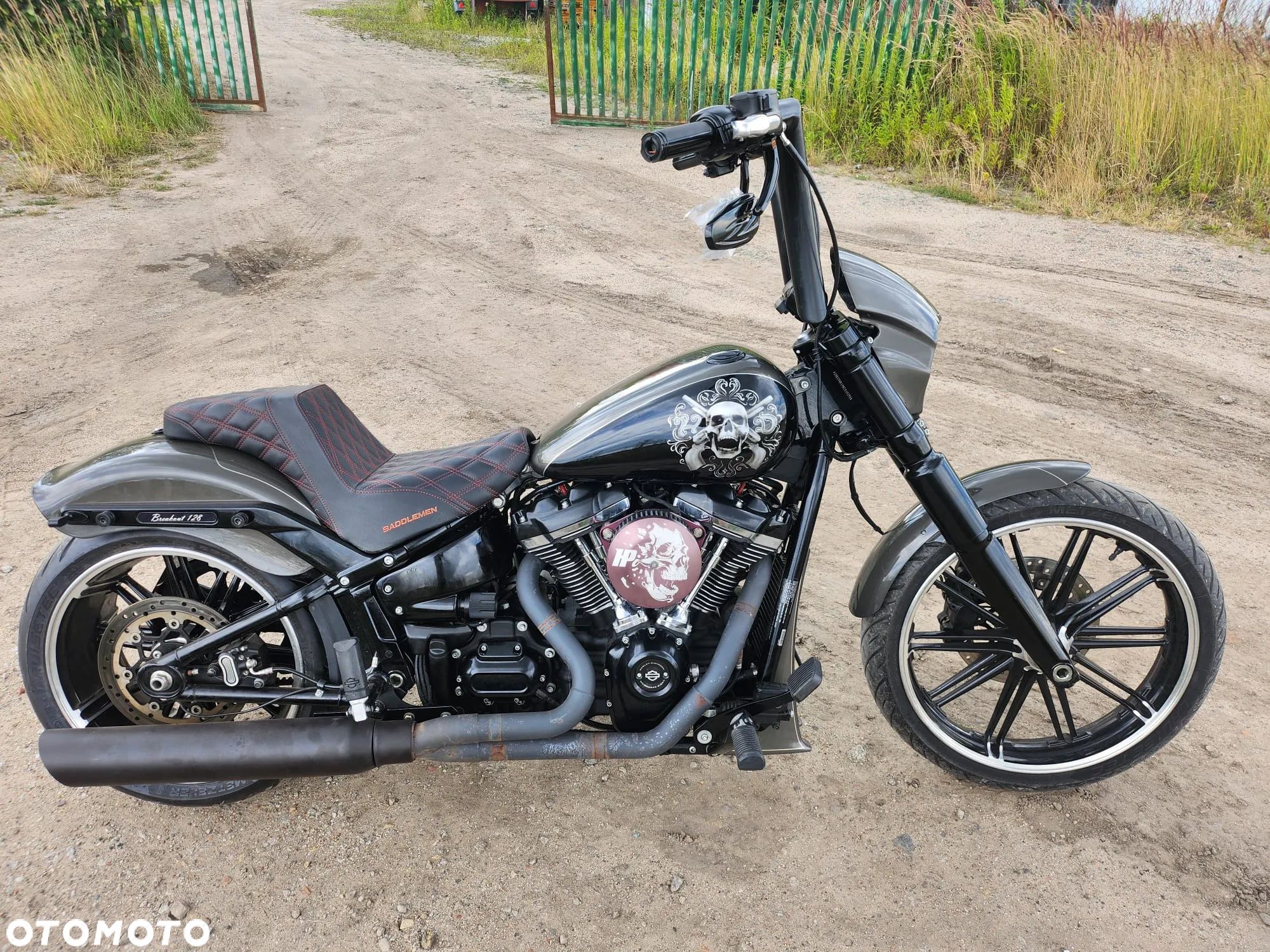 Harley-Davidson FXSB Breakout - 1