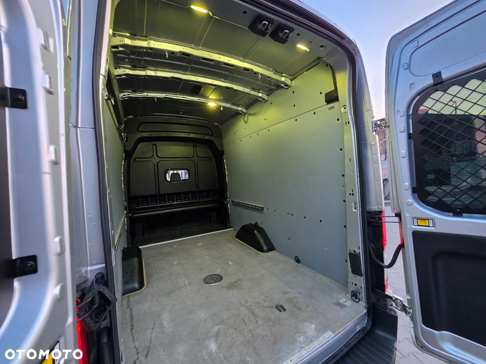 Ford Transit - 18