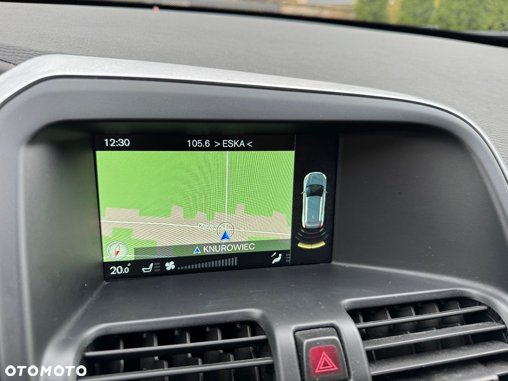 Volvo XC 60 D4 Momentum - 27