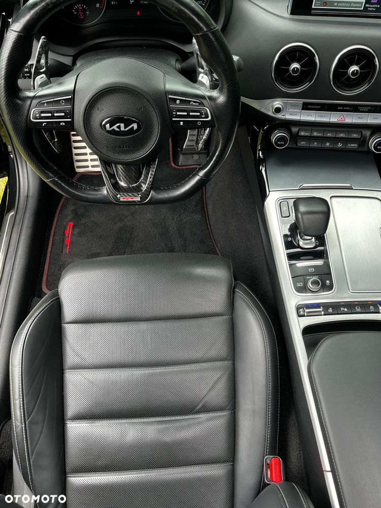 Kia Stinger 3.3 T-GDI V6 GT AWD - 22